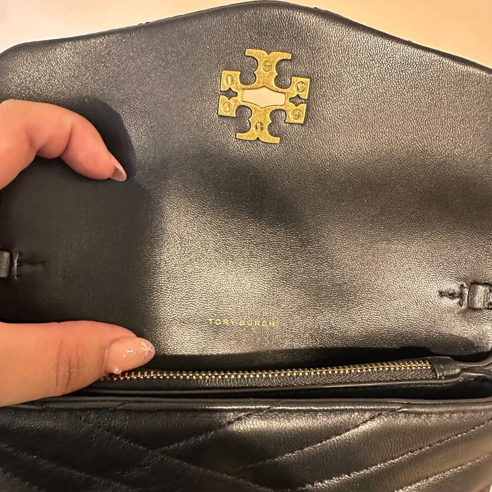 TORY BURCH Kira Chevron Quilted Leather Wallet on a Chain